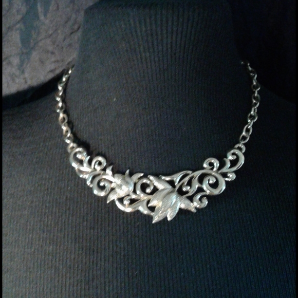 Necklace - Picture 2 of 11